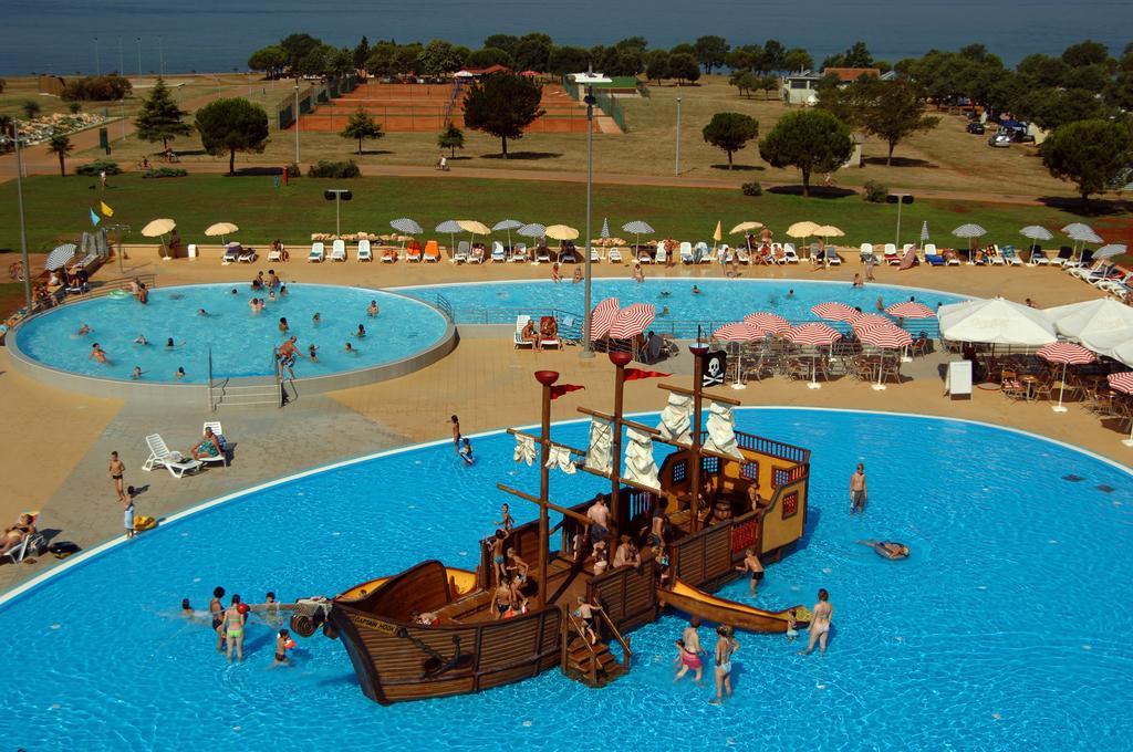 Aqua Family Apartments Karigador Εξωτερικό φωτογραφία